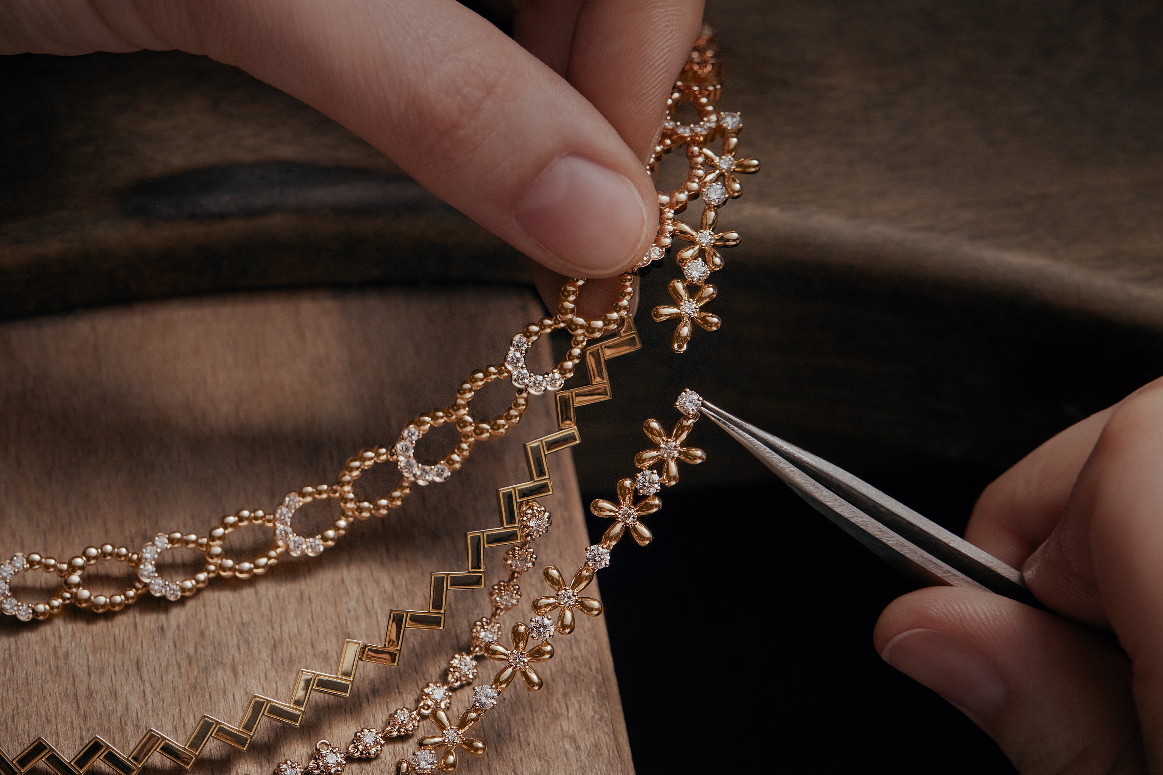 DIOR FINE JEWELLERY 】「クチュール ディオール」コレクション