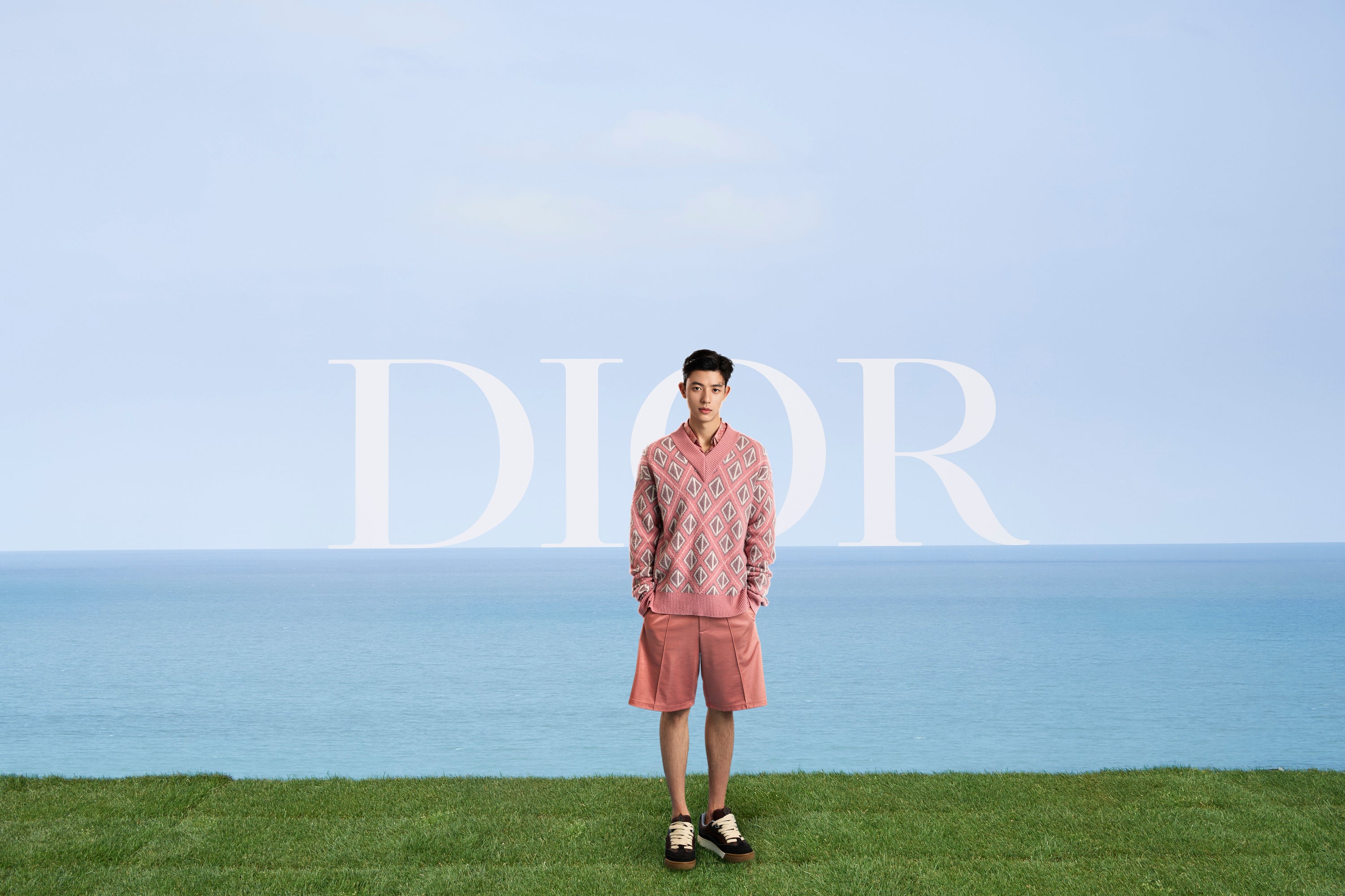 DIOR】ディオールを纏うセレブリティ - サマー 2023 メンズ