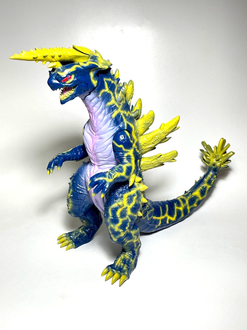 №ソフビ人形館 怪獣 寄生獣 アンティーク ヴィンテージ スターウォーズ! ソフビ発売情報】12月4日に「合体怪獣ヴァイラスキング」の