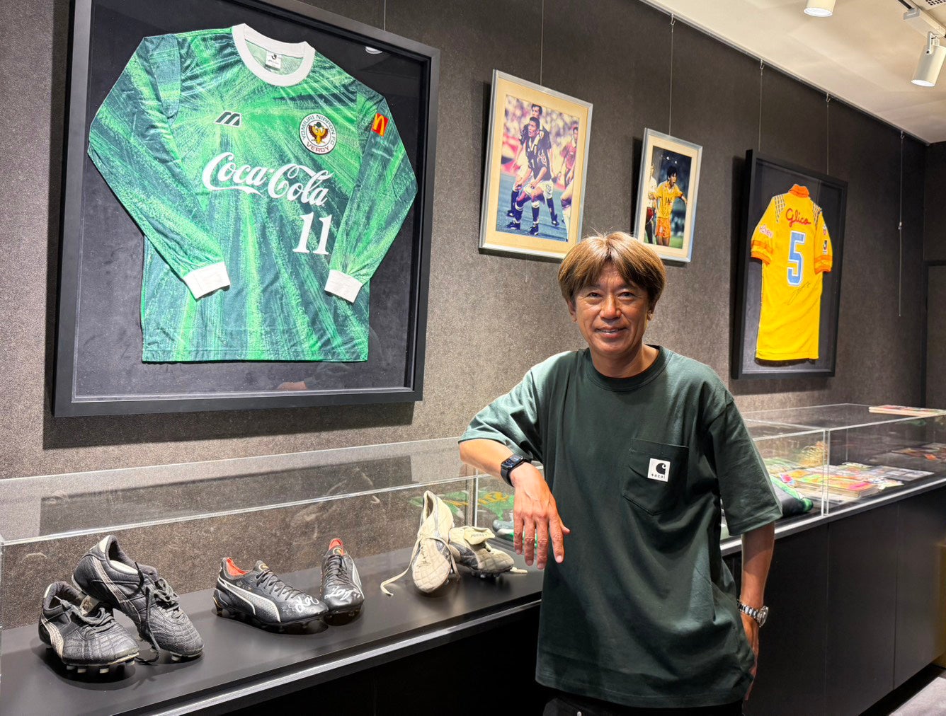 サッカー界のレジェンド・三浦知良選手、兄の三浦泰年氏が少年