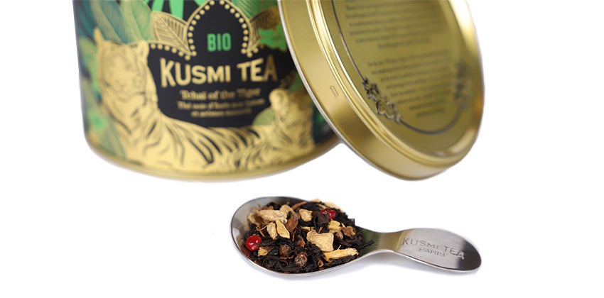 美しいフォルムのシルバーティースプーンは、ティーラヴァーたちの間で大人気！