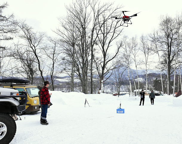 キャンパーへの物資運搬