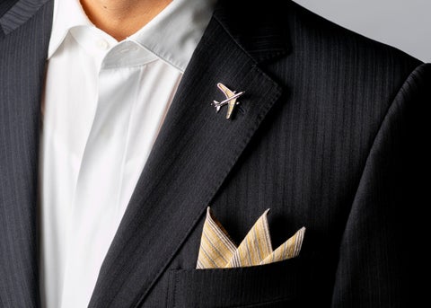 翼をひとつに~織りなす無限の空へ~つながる「飛行機ピンバッジ」 翼をひとつに~織りなす無限の空へ~つながる「飛行機ピンバッジ」