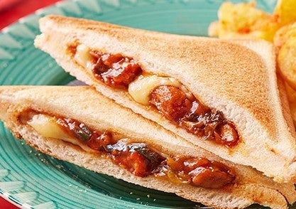 具材がたっぷりで国産小麦のふわふわもちもちのパン