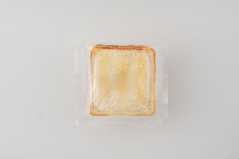 (商品)焼き目が付いている具材入りの冷凍ホットサンド