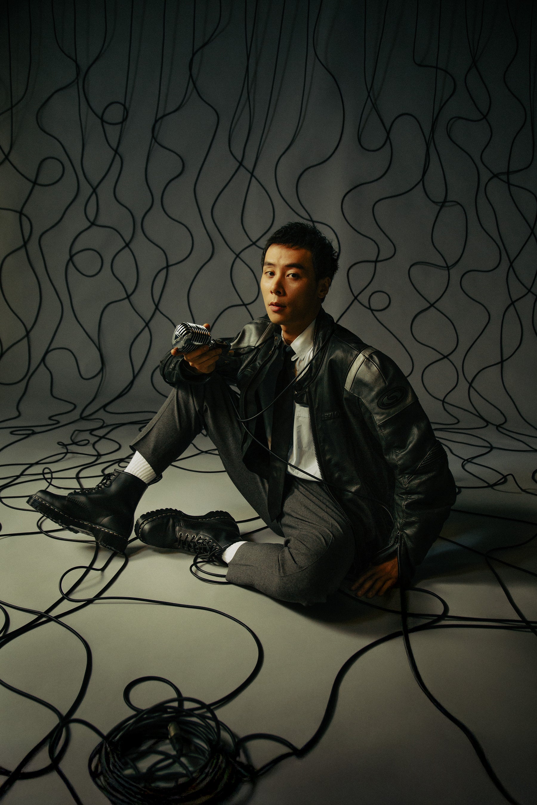 ドクターマーチン】日本限定 “THE GREY STITCH” COLLECTION TOKYO を