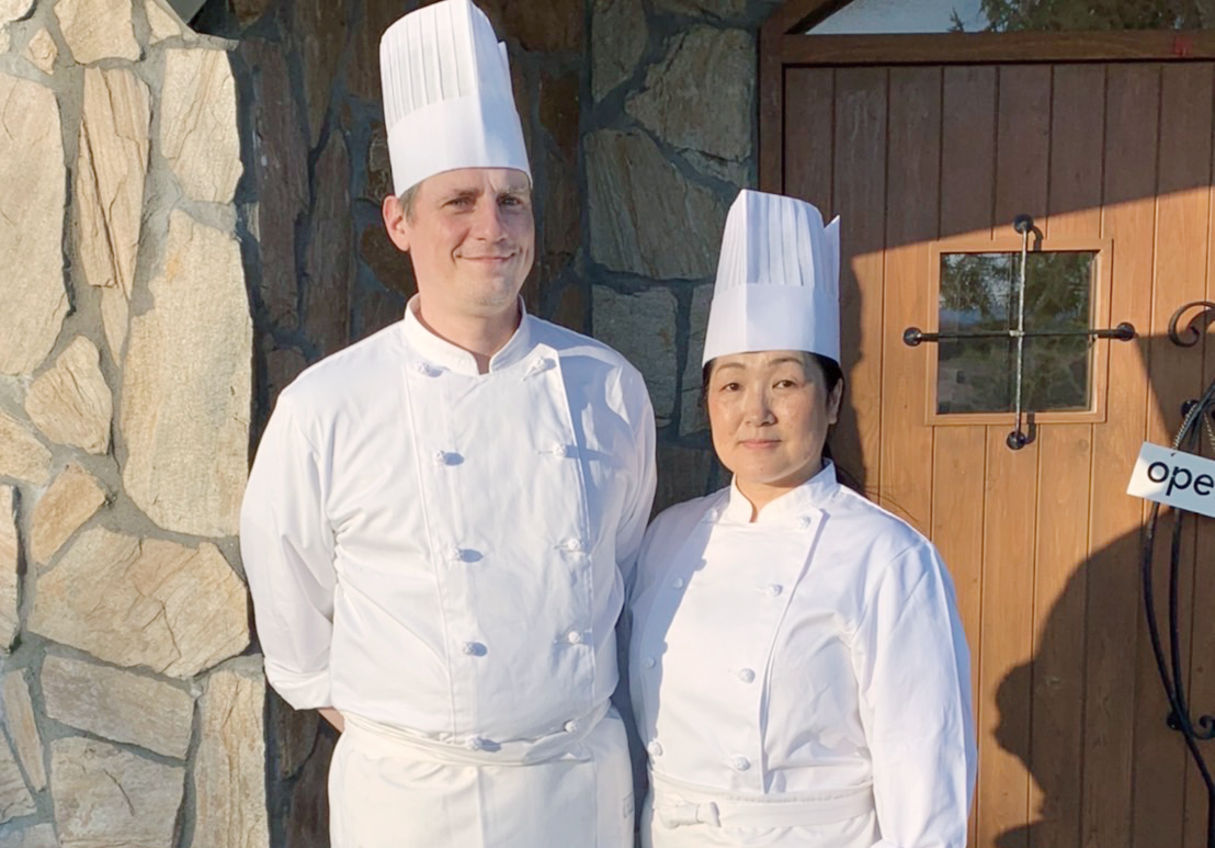 意気込みたっぷりのバクサ夫妻