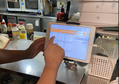 オーダーをシステム上でまとめて確認