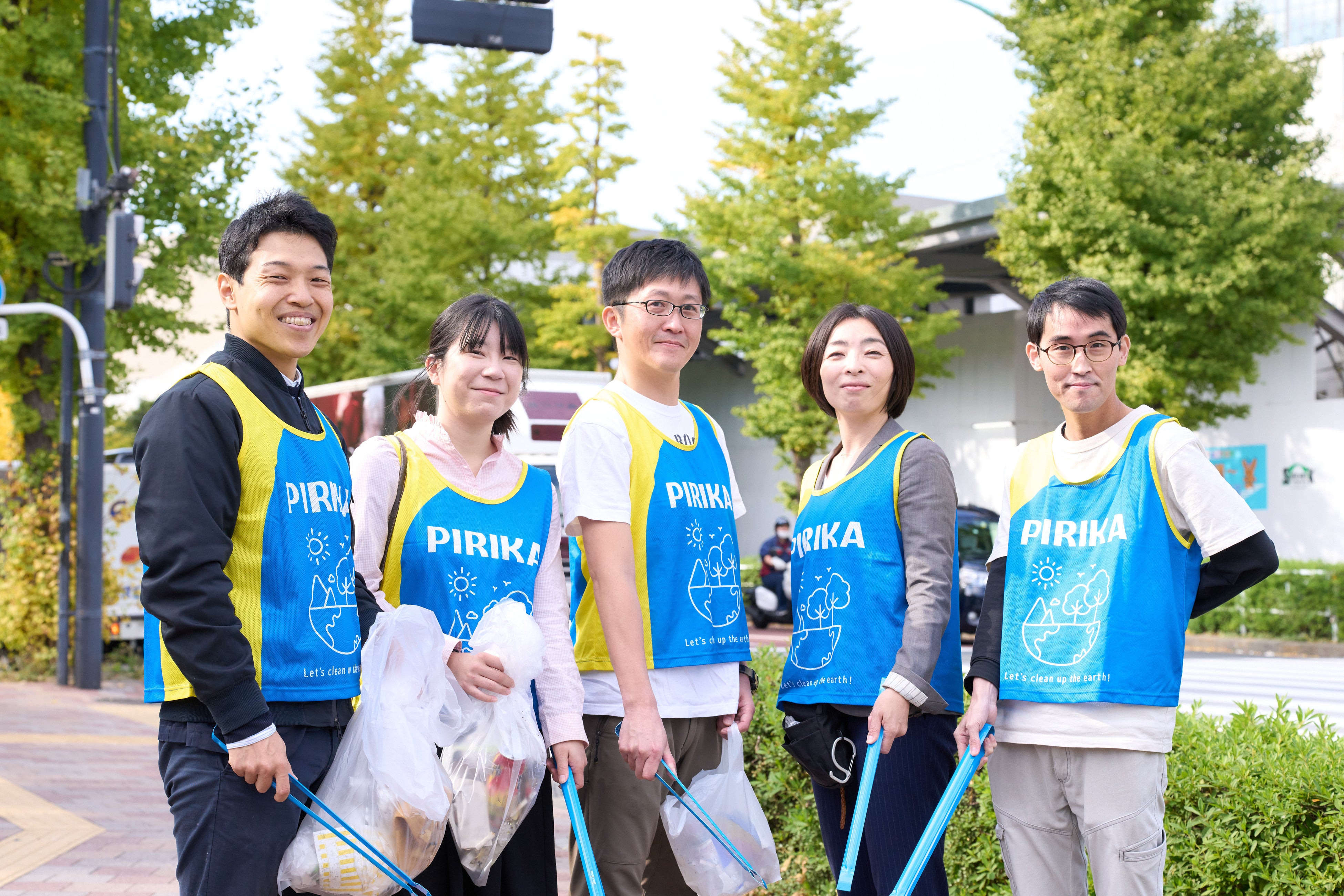 ピリカ社メンバー（左端が小嶌社長）