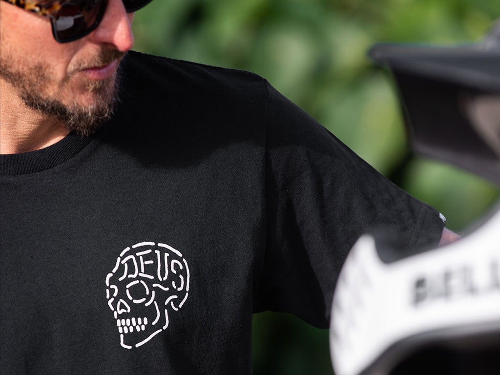 Deus Classics Collection