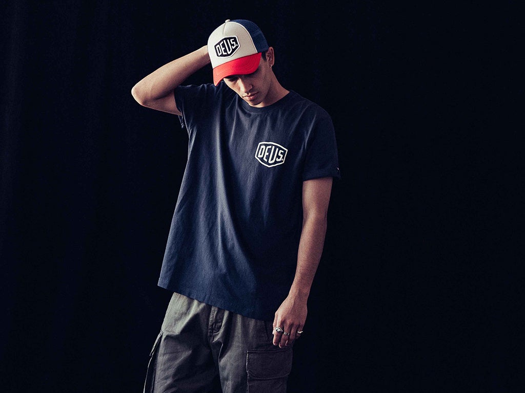 New 】永遠に魅了し続ける デウス クラシック コレクション