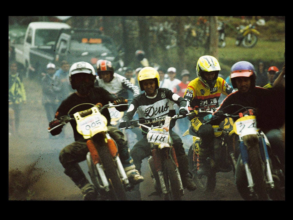 DEUS PIT CREW TOUR COLLECTION