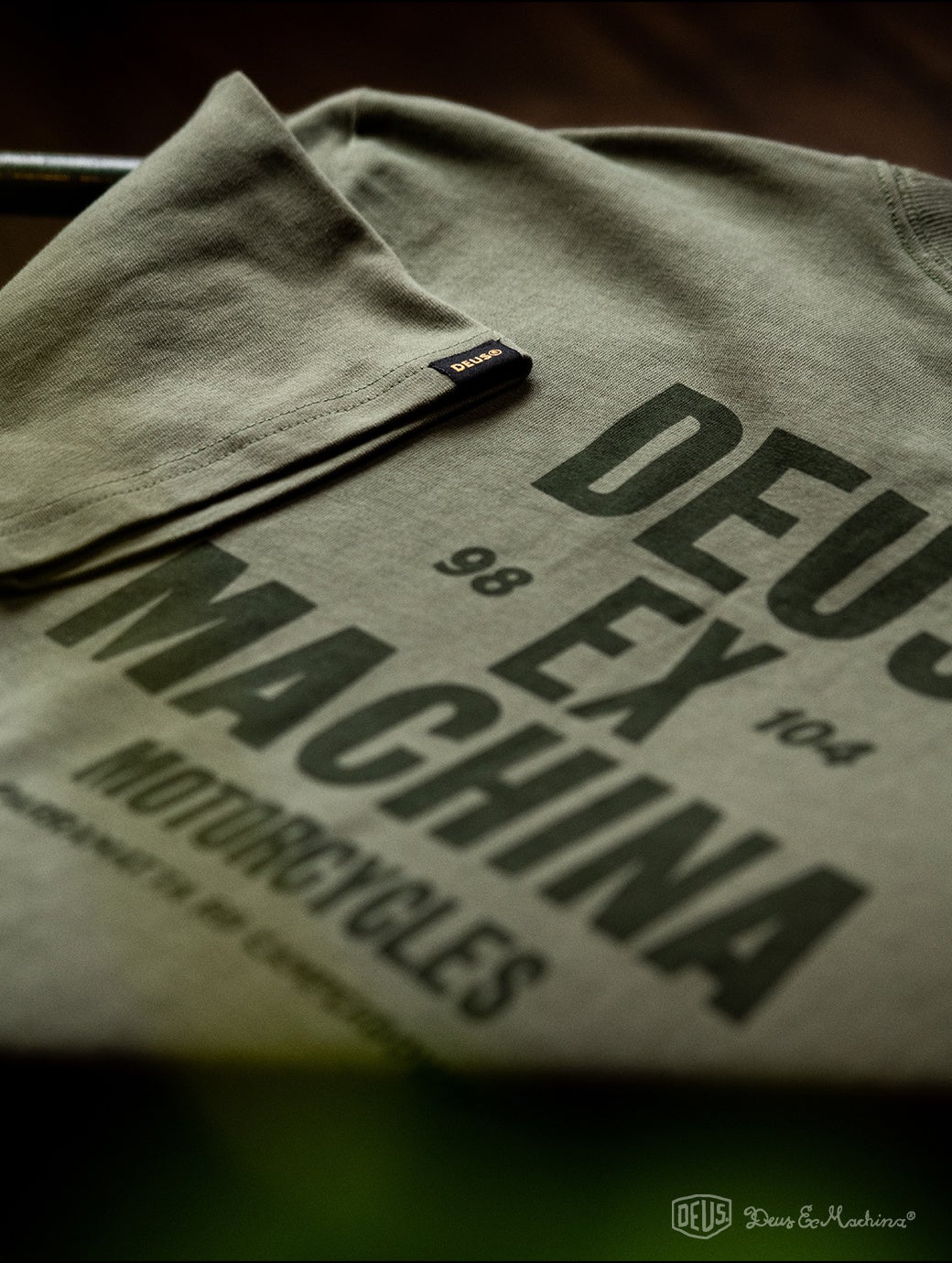 デウス エクス マキナ新作 コーデュラ シンプルで頼りになるアイテム