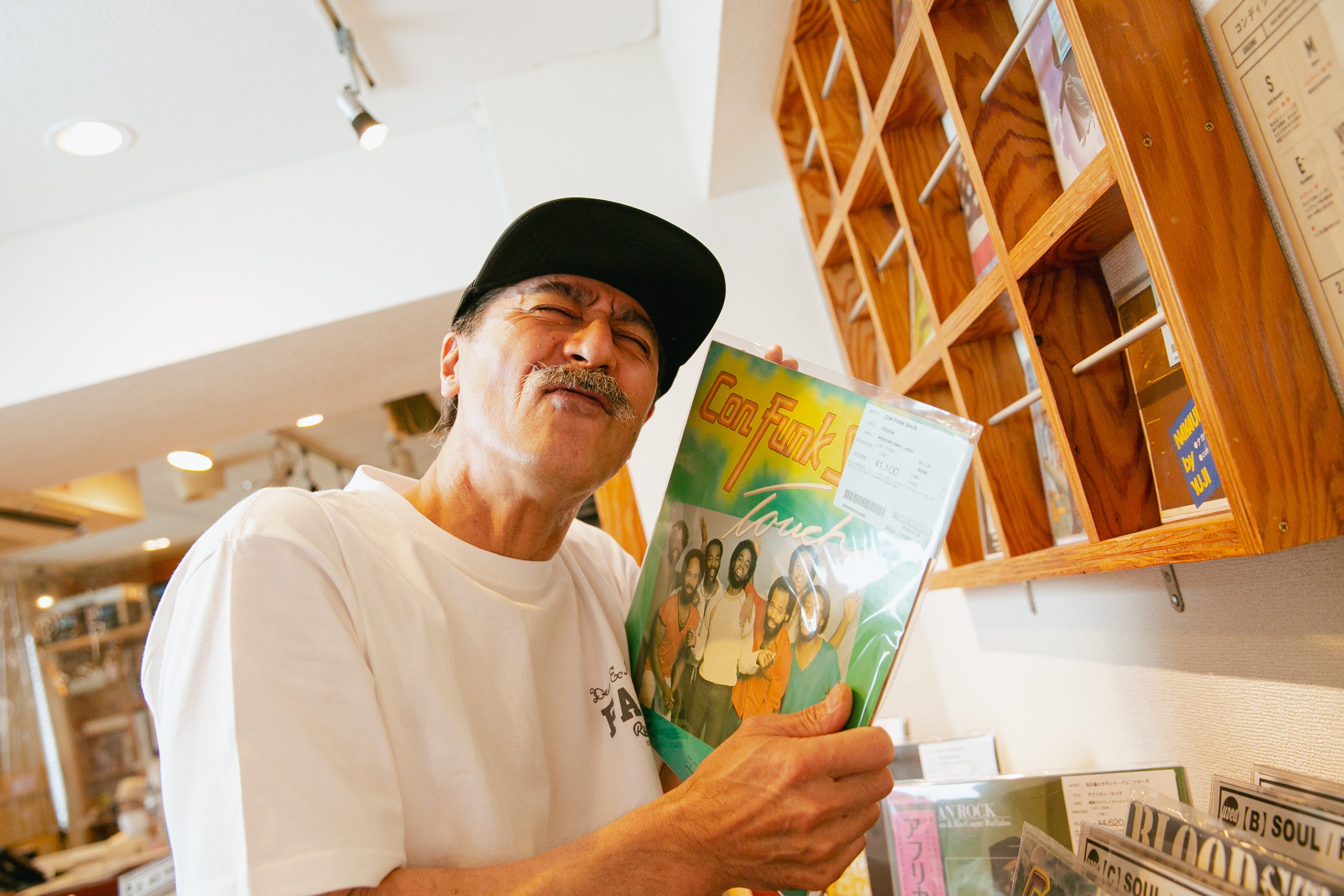 DEUS EX MACHINA  x FACE RECORDS  TEE  ￥4400- 4サイズ- 4月23日 発売