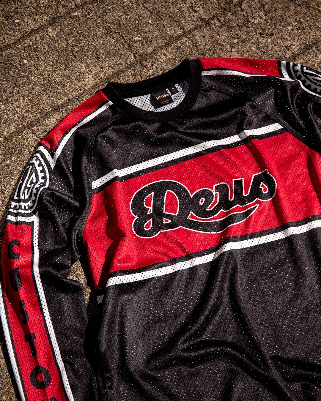 DEUS 22 NEW MOTO JERSEYS AND KNITS 