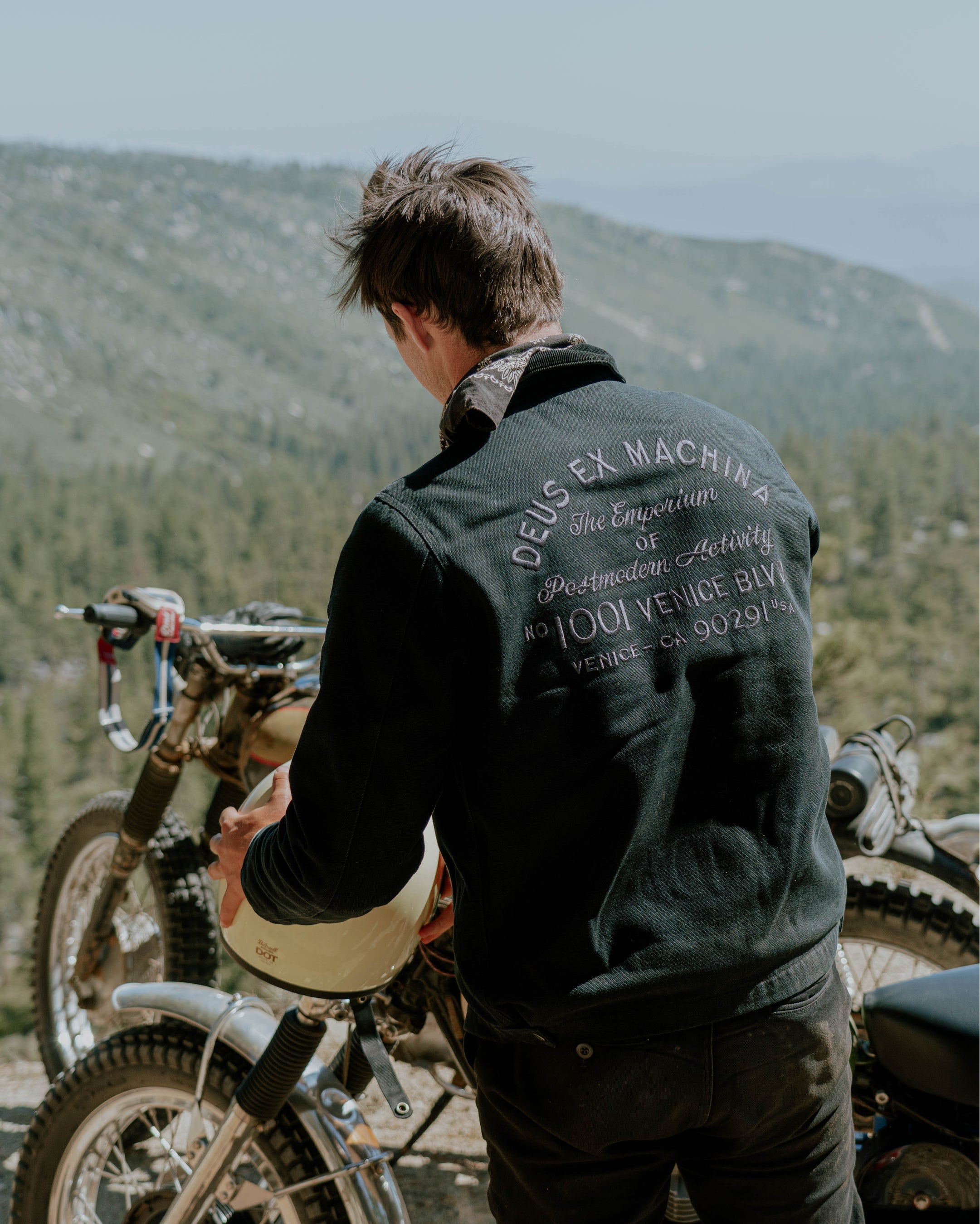 DEUS EX MACHINA CLASSICS COLLECTION