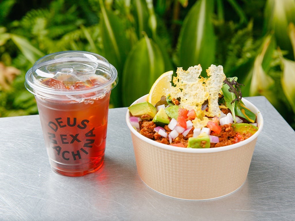 【デウス浅草カフェ 】春のシーズナルメニュー  テイクアウトも　OK!　(カクテル以外） 