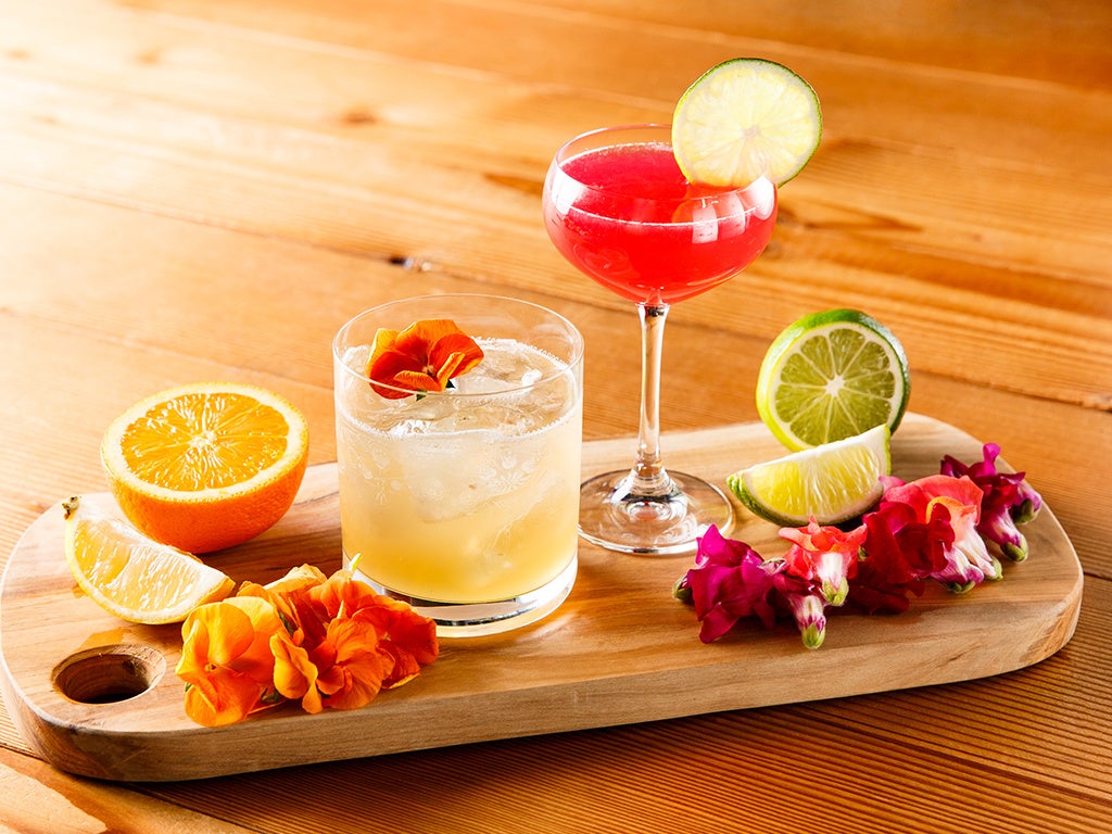 【デウス浅草カフェ 】春のシーズナルカクテル