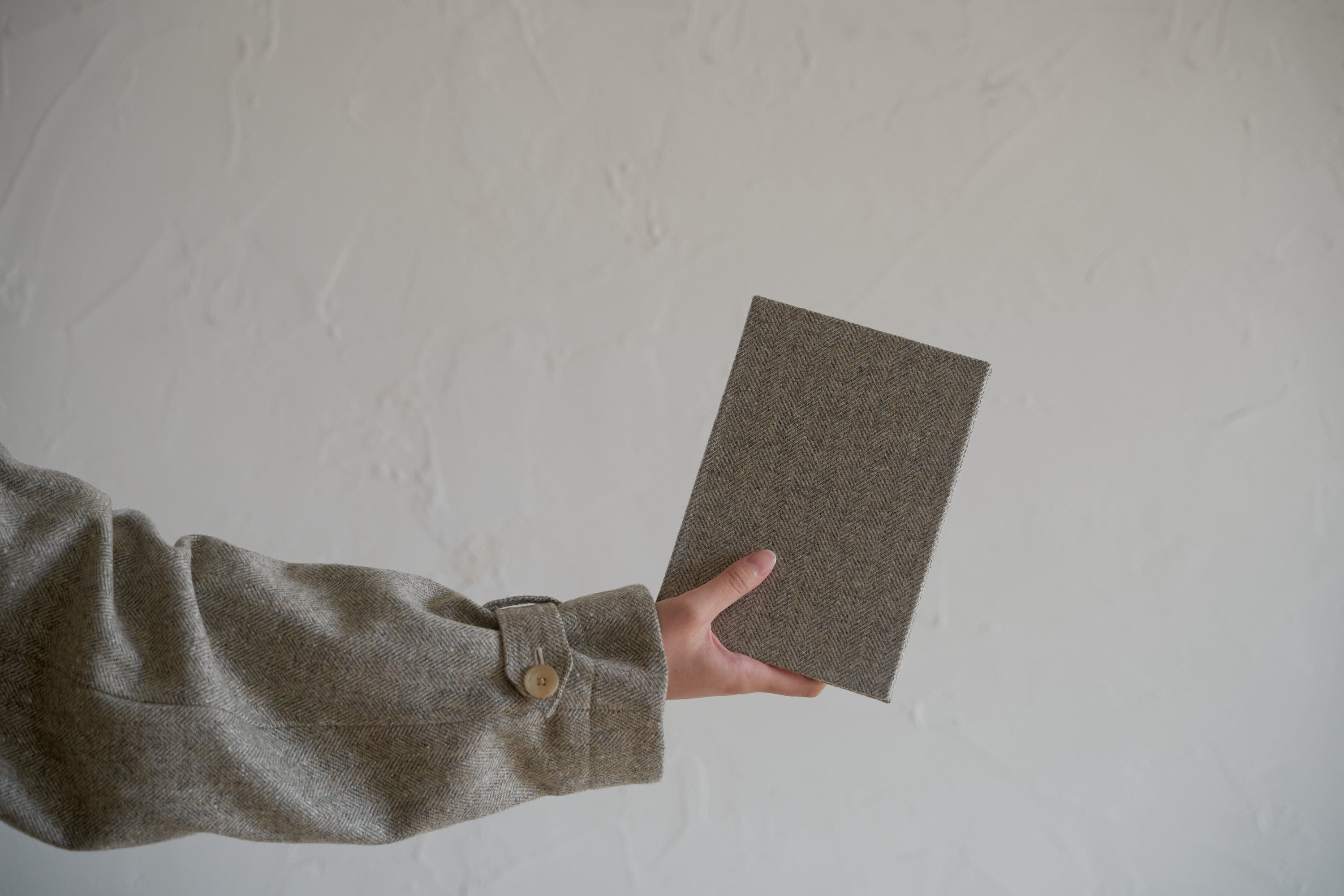 Hiraeth wool heringboneBeige