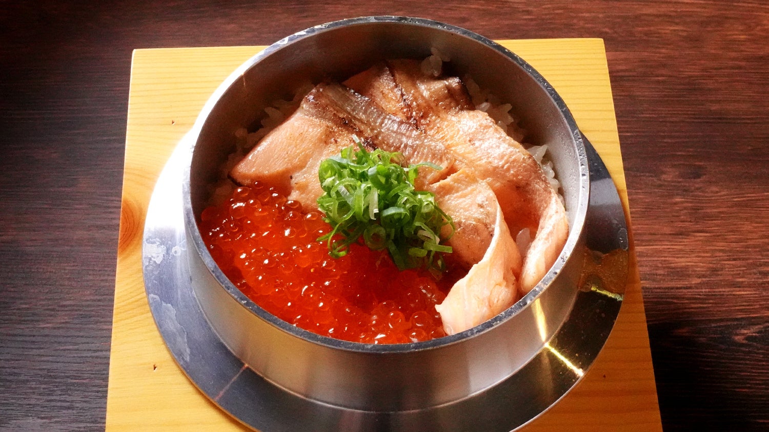 鮭といくらの親子釜めし