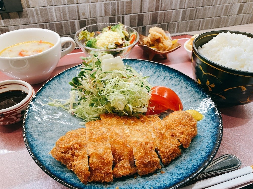 とんかつ定食