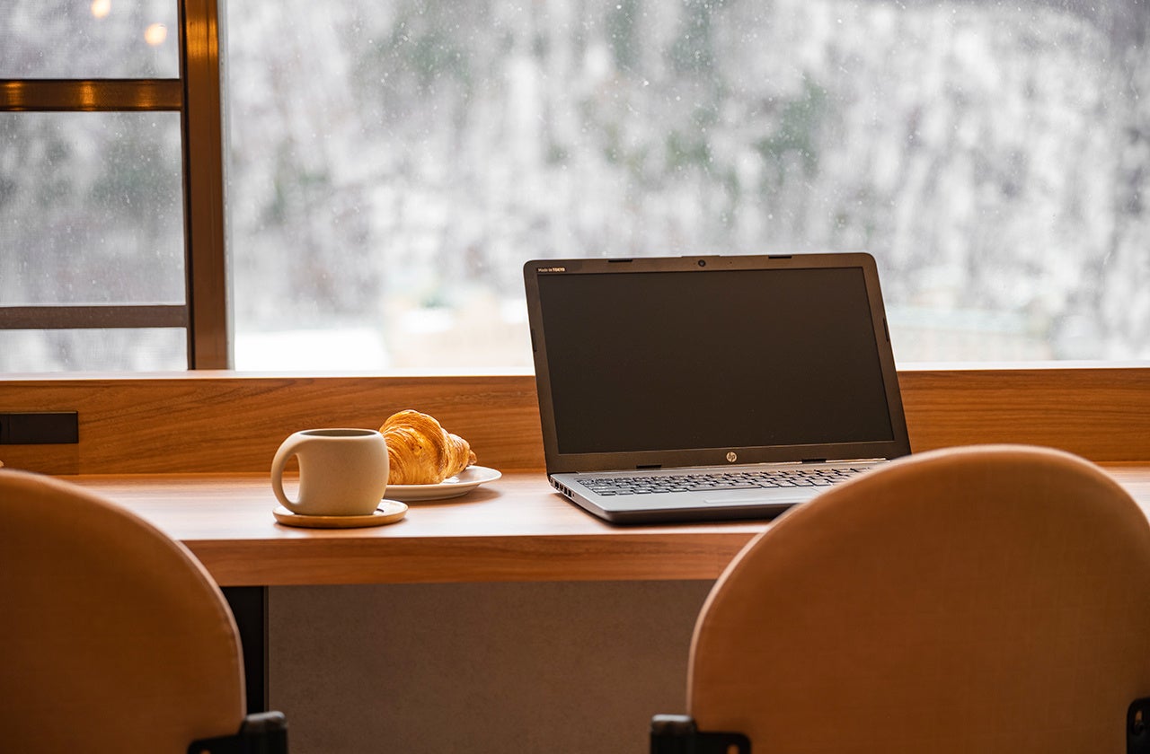 1F「バーチテラス～ベーカリー＆カフェ～」よりデリバリーが可能