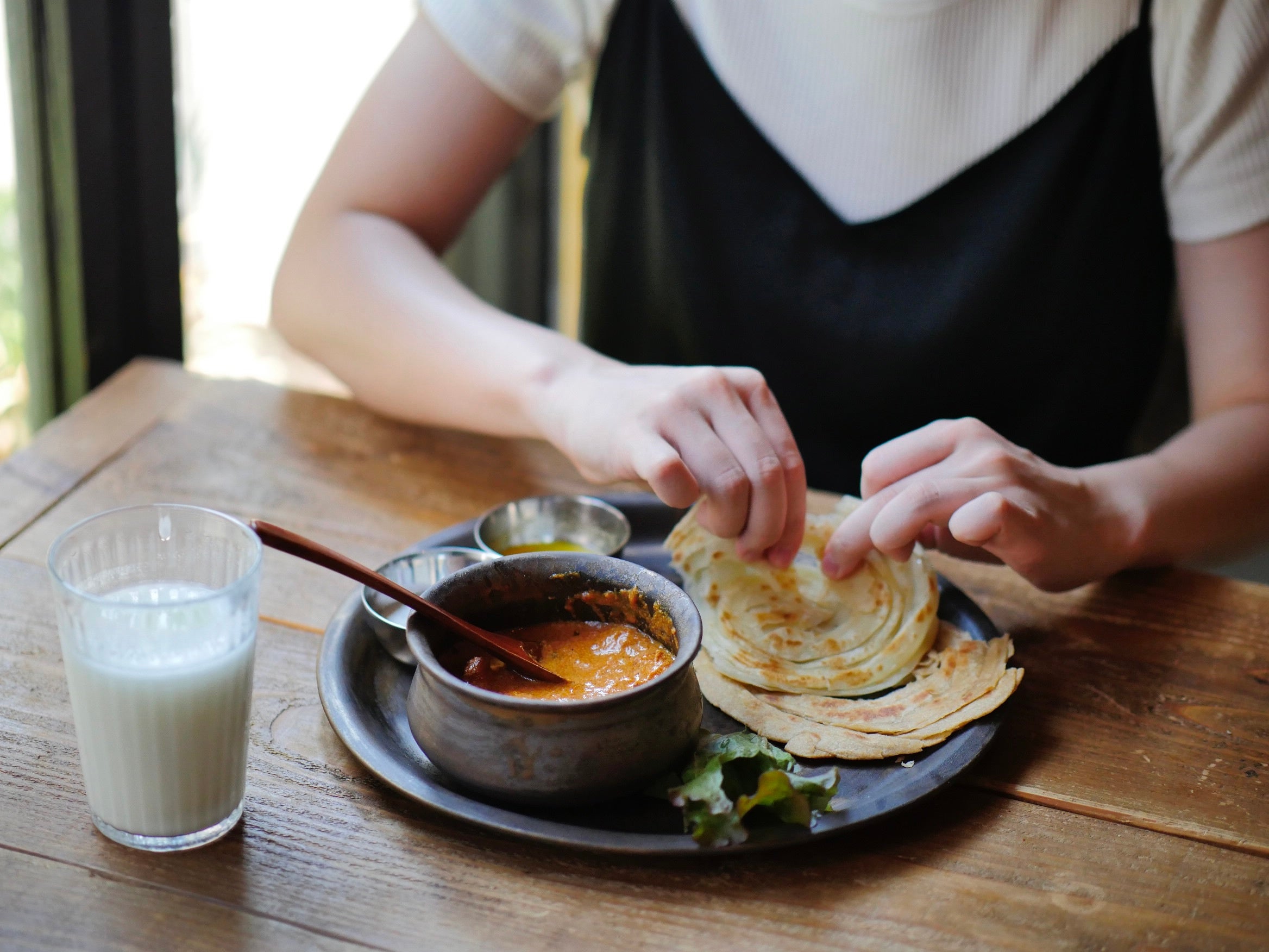 ドリンクはチャイやラッシーなど