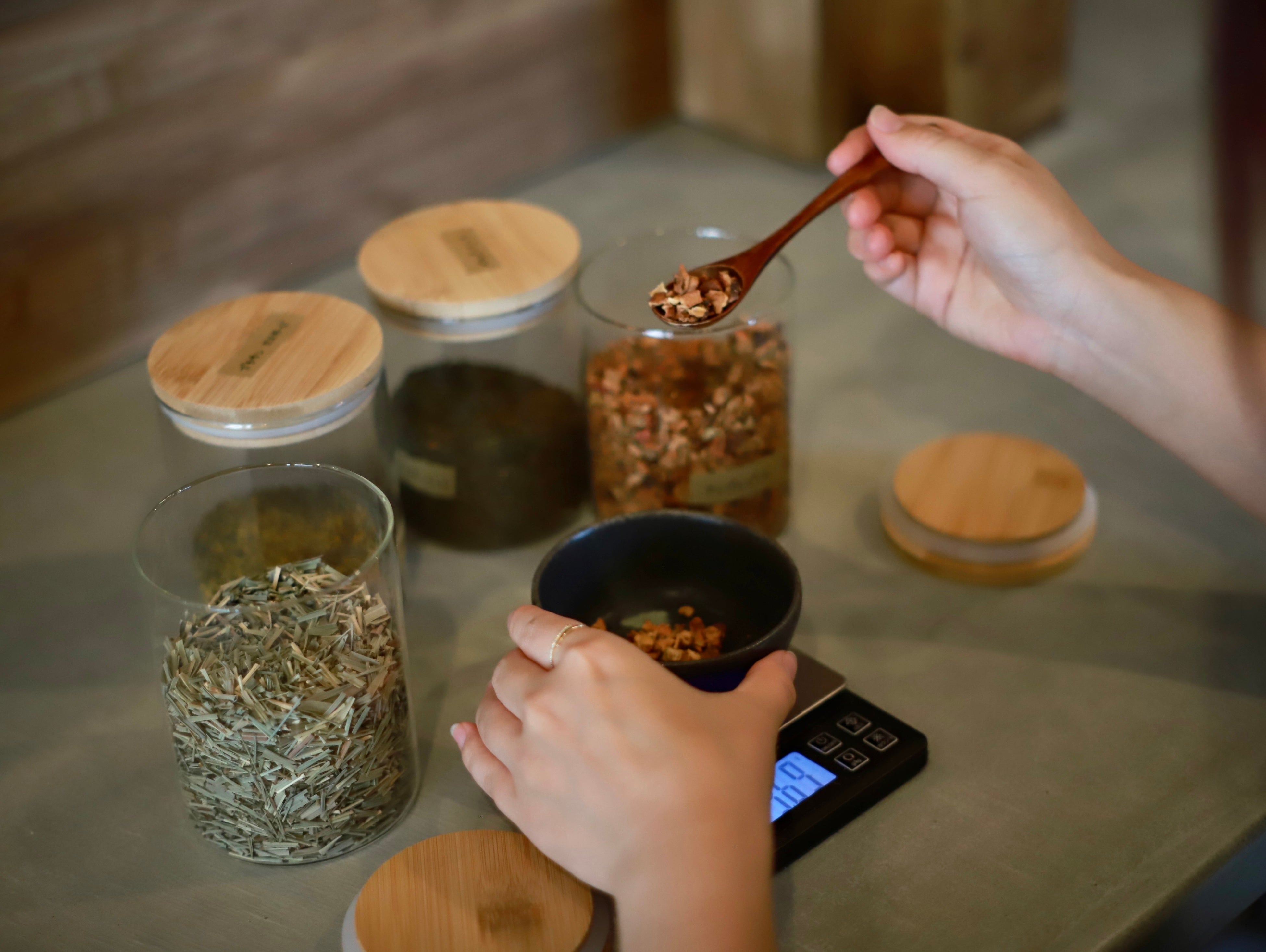 15種類のスパイスから自由に調合します