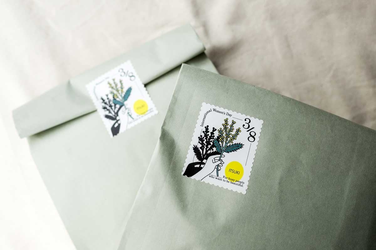 シールはお客様のお好きな位置へ貼っていただくことができます