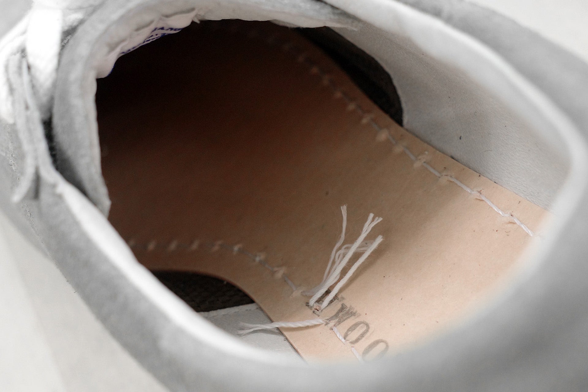 あいなかとアッパーを縫い合わせたところ