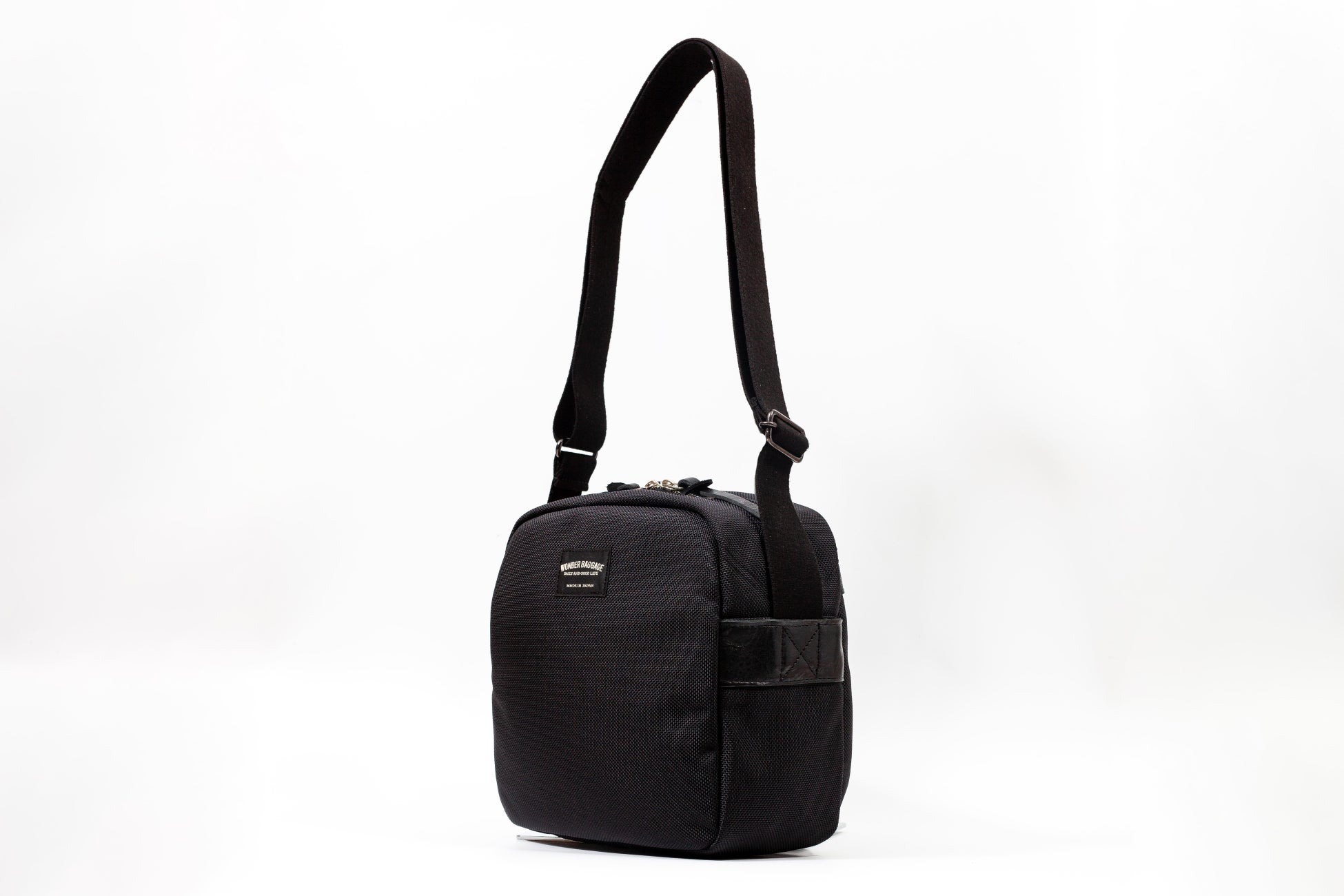 BLACK:ブラック×ブラック