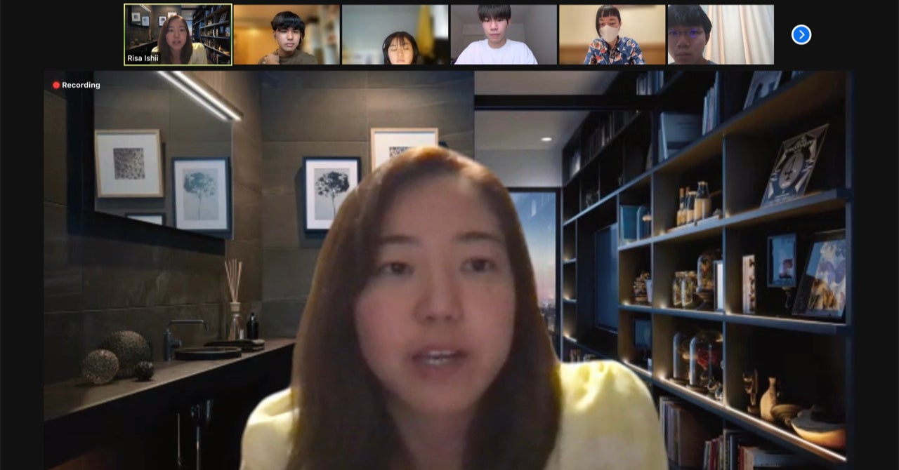 琉球frogs12期のグローバル研修の様子