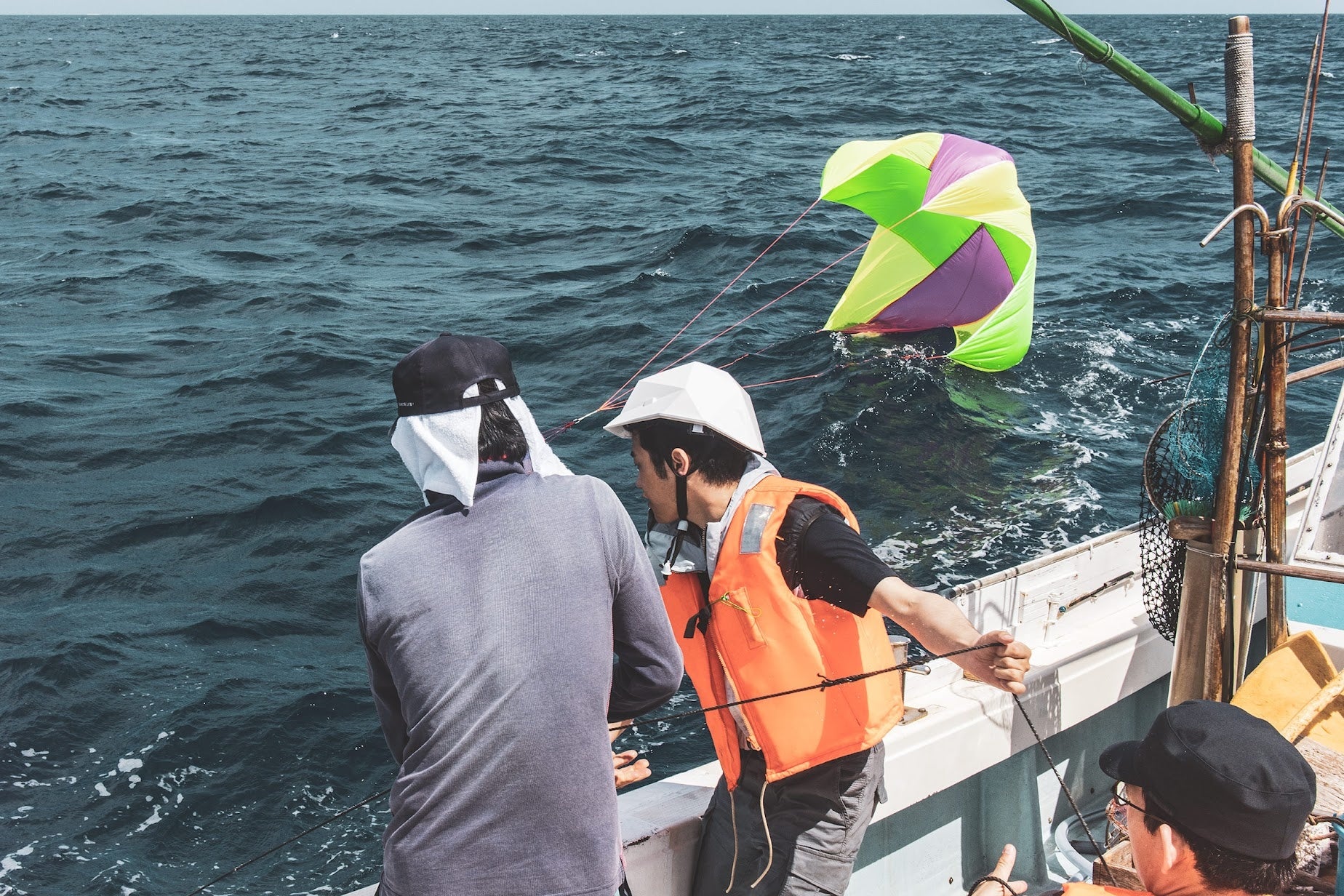 2021年5月｜宮古島沖合での気密キャビン回収風景