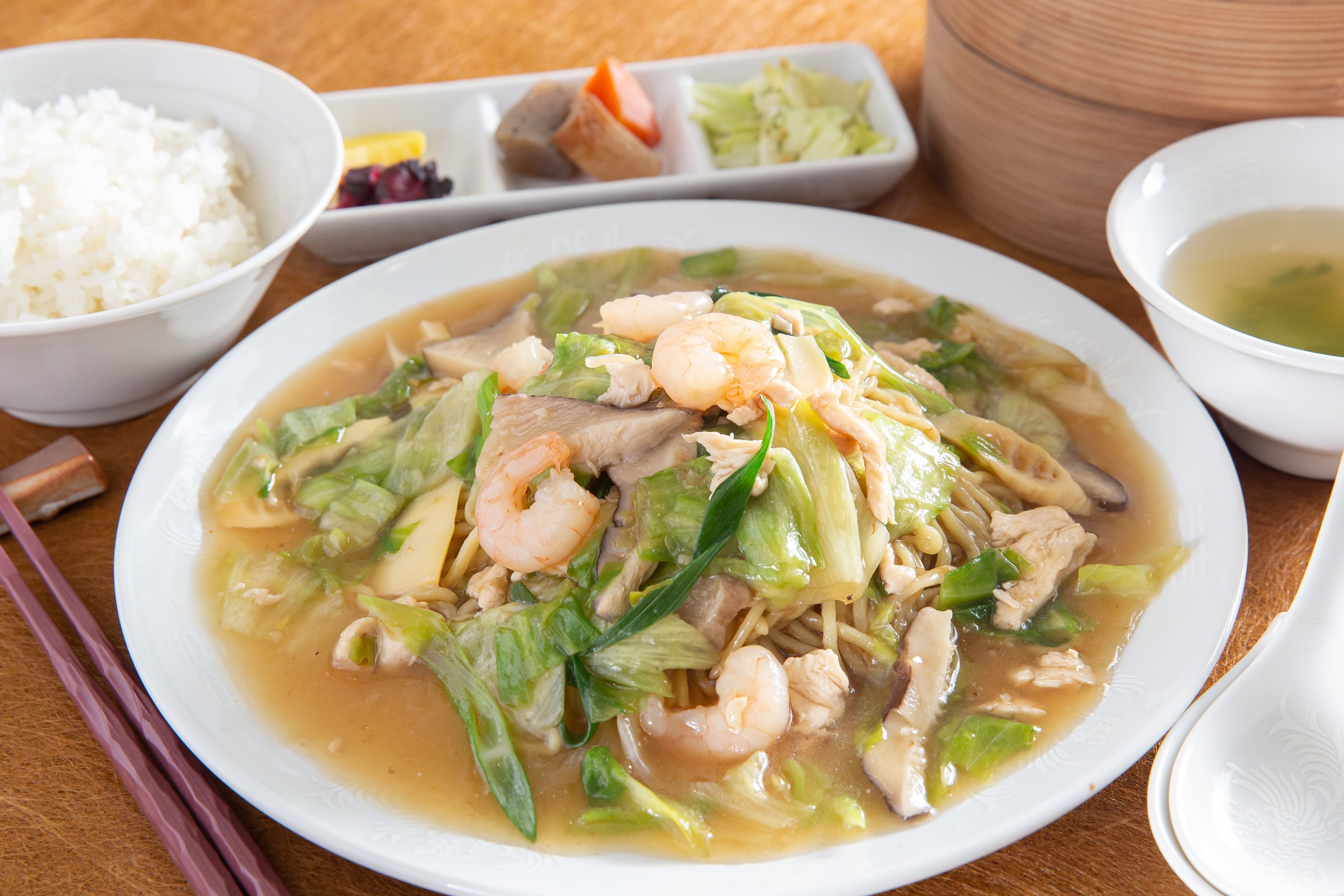 からしそば定食　1300円（税込）