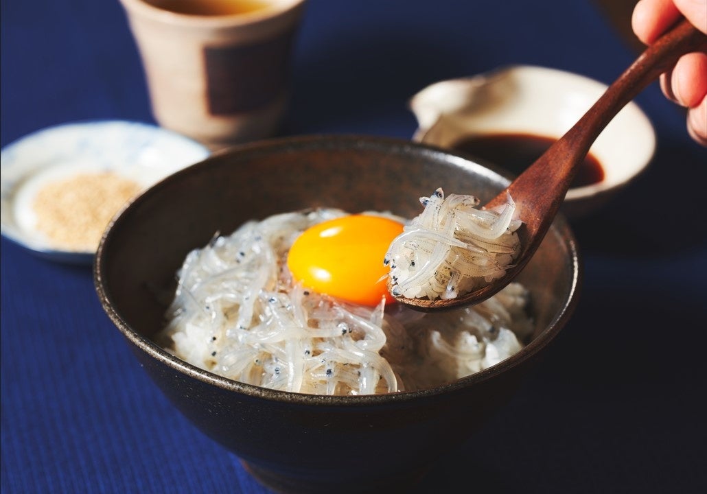 ▲鮮度に自信！ 生しらす丼