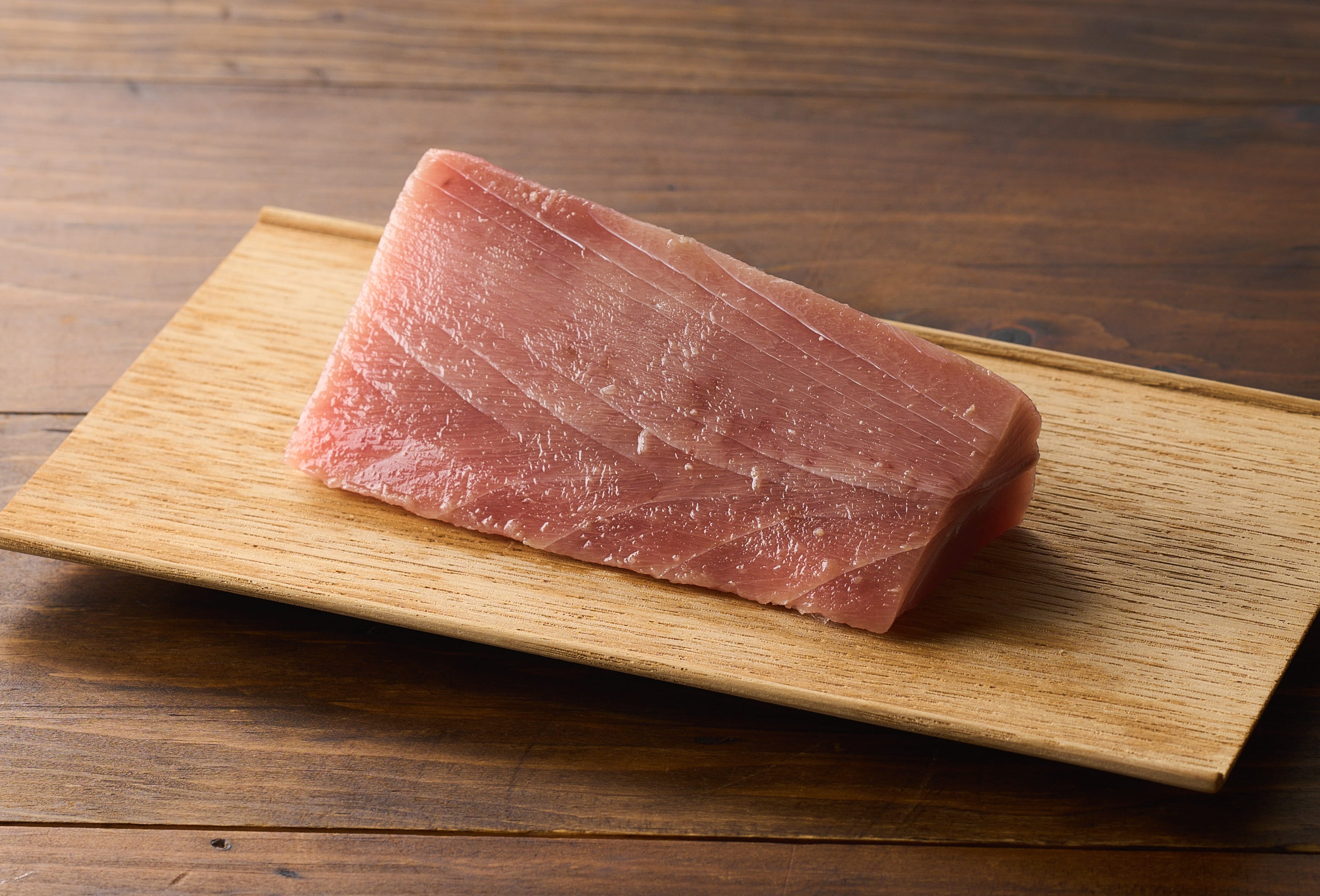 ▲まぐろの「わかれ身」（生）