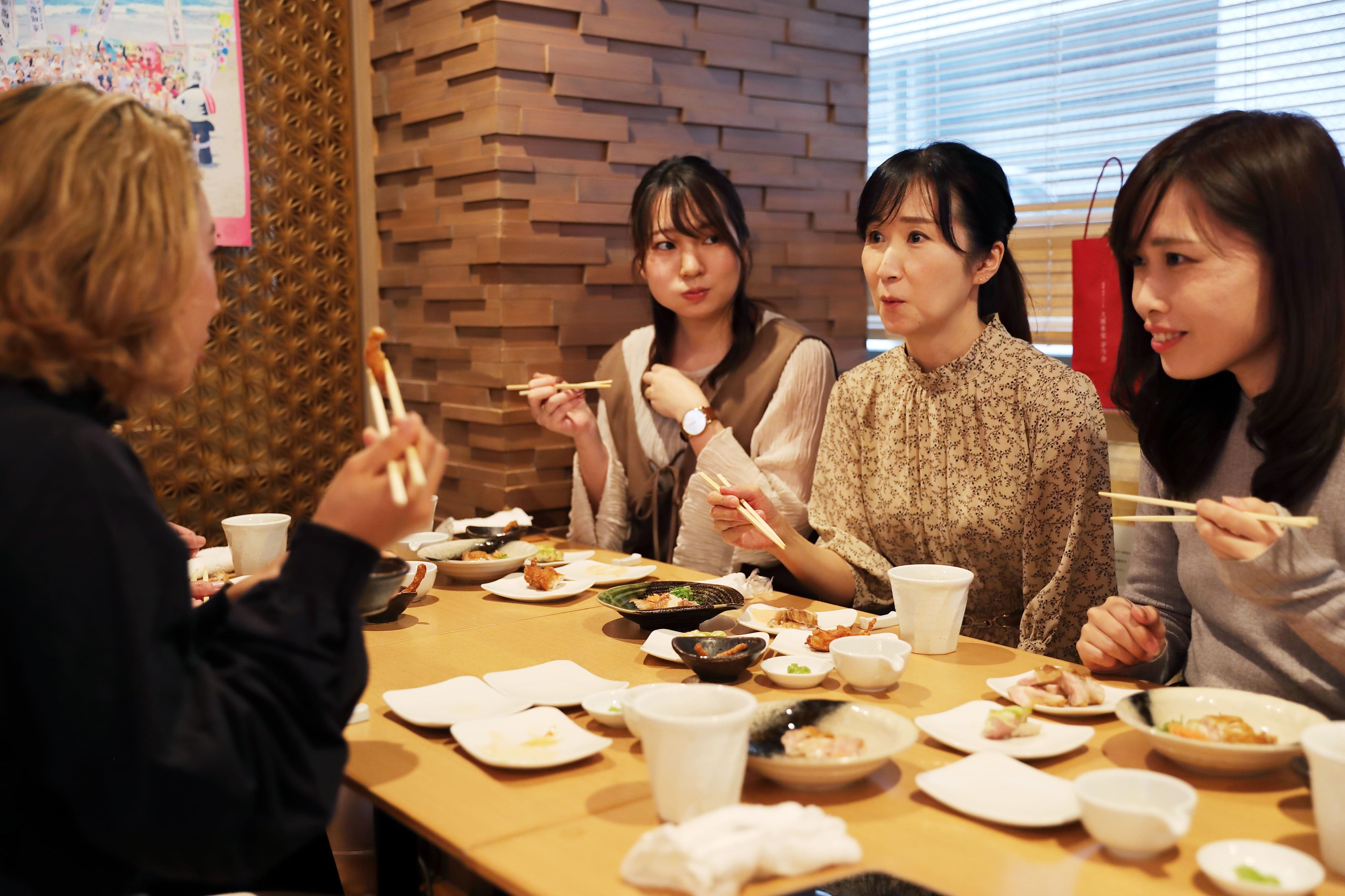 試食会の様子①