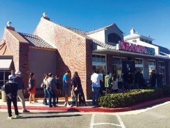 国内64店舗、海外6店舗（すべてアメリカ）