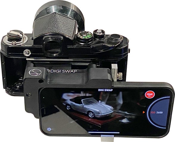 フィルムカメラなのにフィルムいらず!?》「《デジスワップ》」を発表 フィルムカメラなのにフィルムいらず!?》「《デジスワップ》」を発表