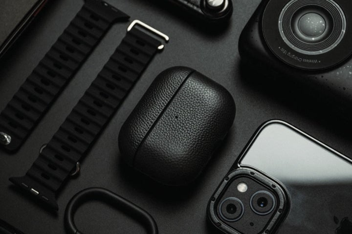 KeyBudz、上質なイタリアンレザー使用のAirPods 4 専用ケース「Artisan KeyBudz、上質なイタリアンレザー使用のAirPods 4 専用ケース「Artisan