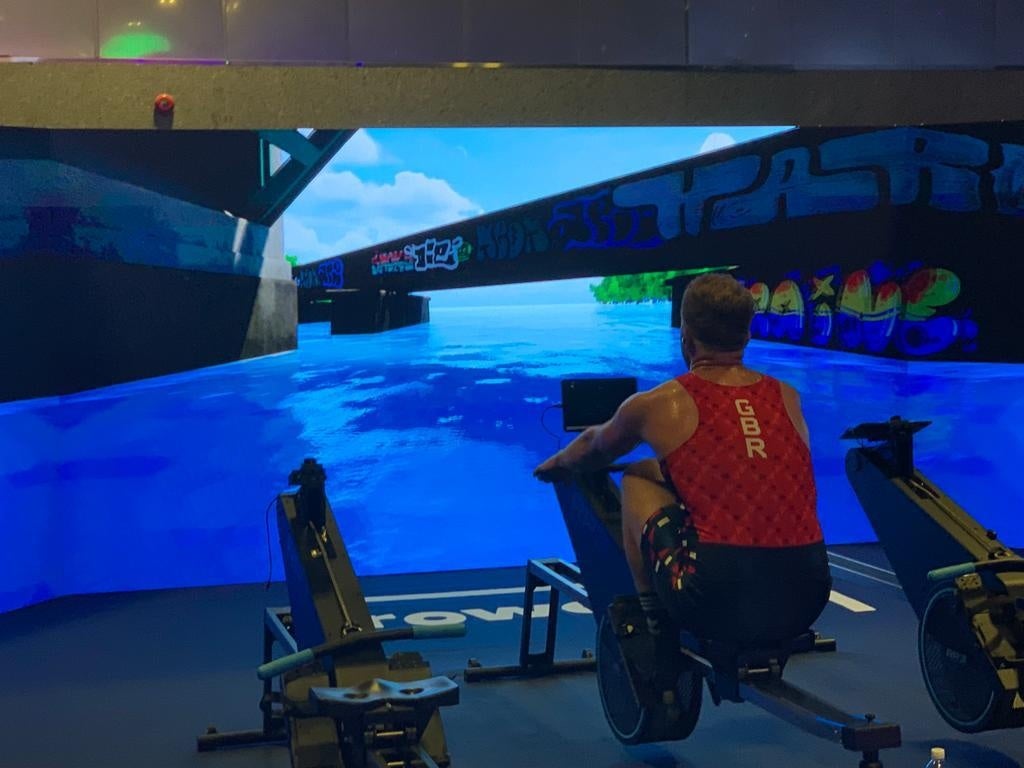 バーチャルローイングの様子