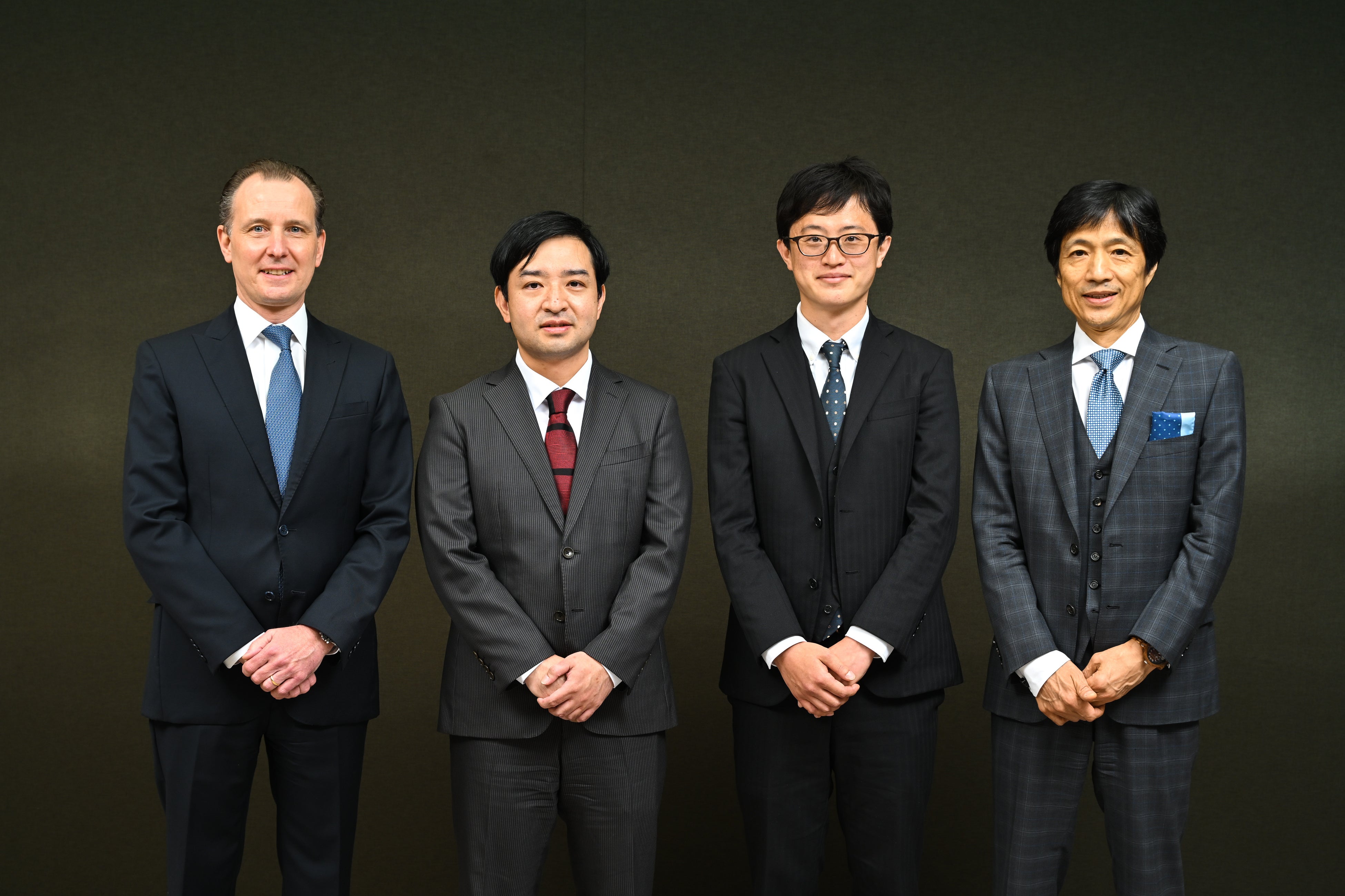 アルコンの生感覚レンズ※” 新CM「生感覚の歌」篇 綾野 剛さんが