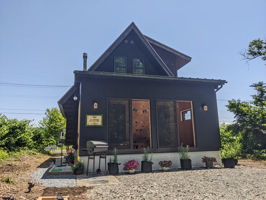 滋賀県高島市の地元肉屋が一棟貸しログハウスを6月11日にオープン 「けしきのお宿 メタセコイアの森△」 滋賀県高島市の地元肉屋が一棟貸しログハウスを6月11日にオープン 「けしきのお宿 メタセコイアの森△」