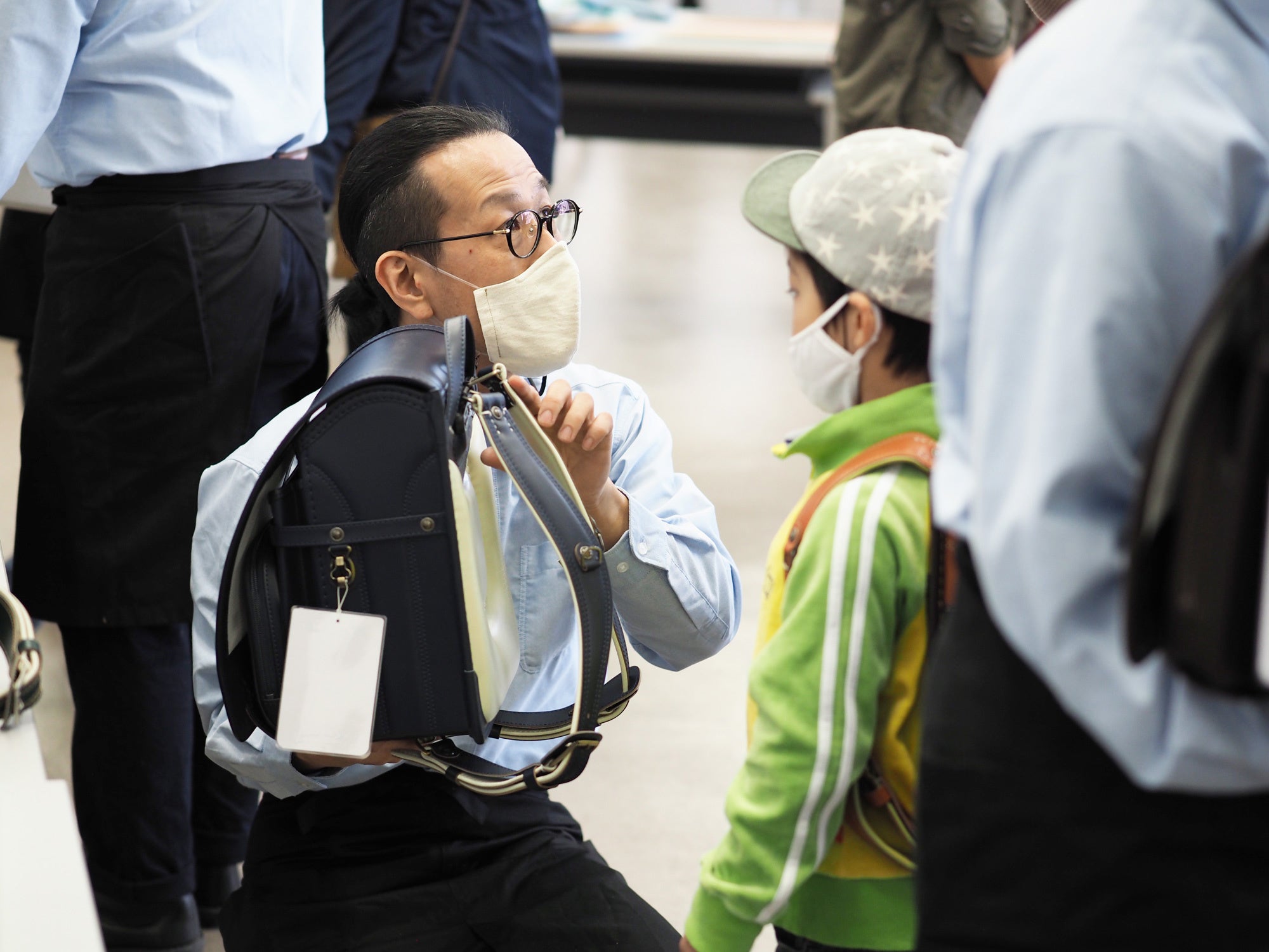 作り手によるランドセルのフィッティングアドバイス