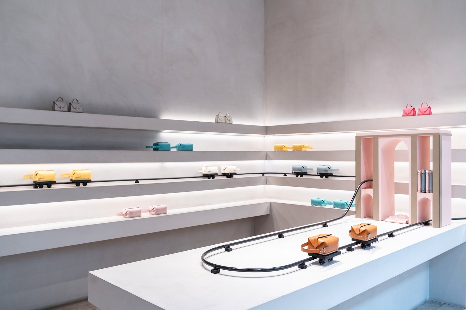 ヴァレクストラが伊勢丹新宿店メンズ館1階ザ ステージにて Landscape Of Milano ミラノの風景 のポップアップ イベントを8月24日 水 より開催 ヴァレクストラ ジャパン株式会社のプレスリリース ヴァレクストラが伊勢丹新宿店メンズ館1階ザ ステージにて Landscape Of Milano ミラノの風景 のポップアップ イベントを8月24日 水 より開催 ヴァレクストラ ジャパン株式会社のプレスリリース