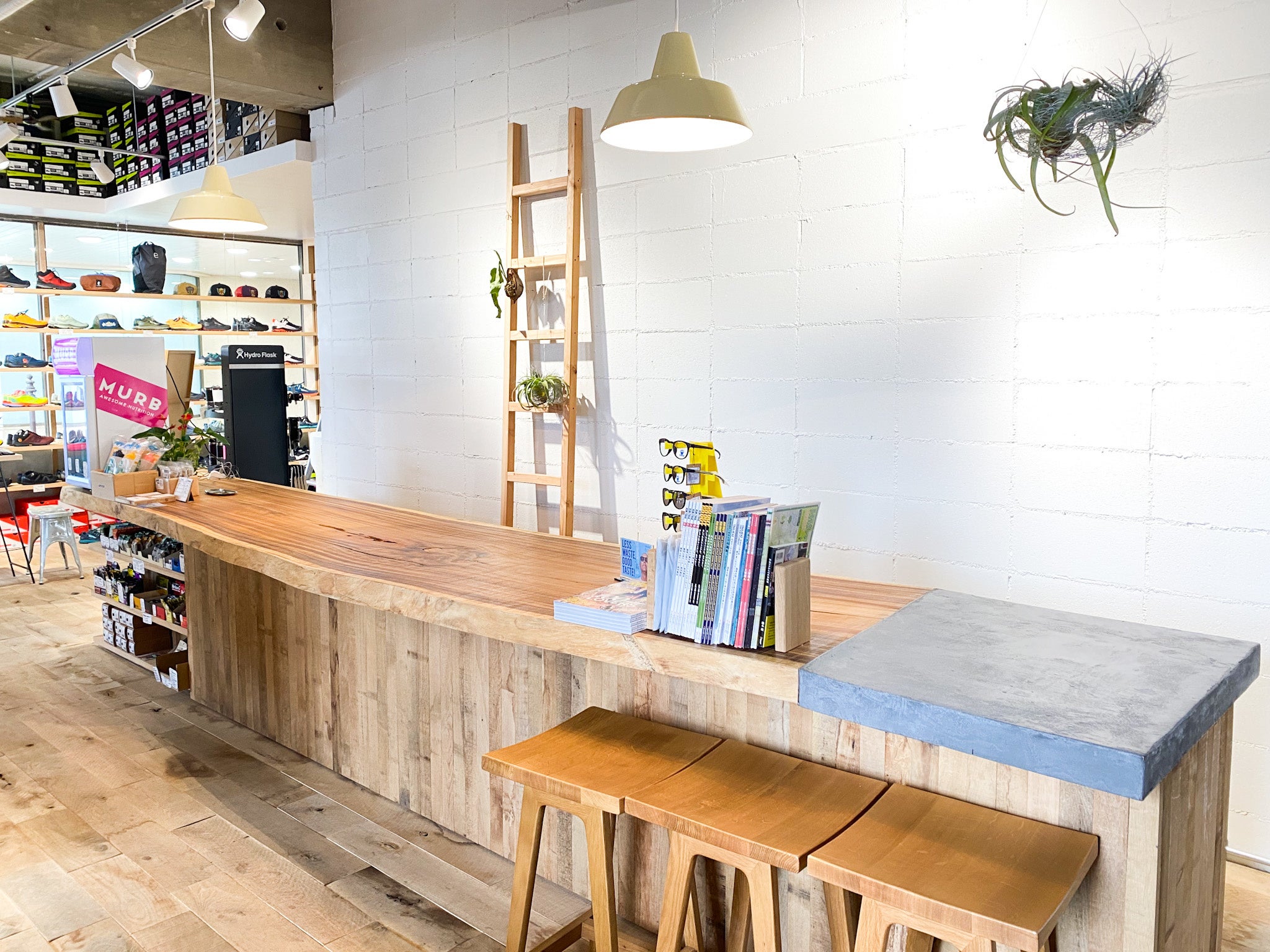 メインカウンター