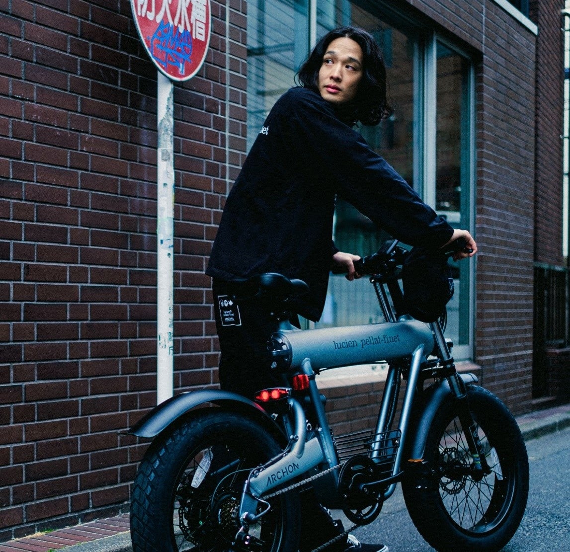 lucien pellat-finet がARCHONとコラボレーションし、E-BIKE