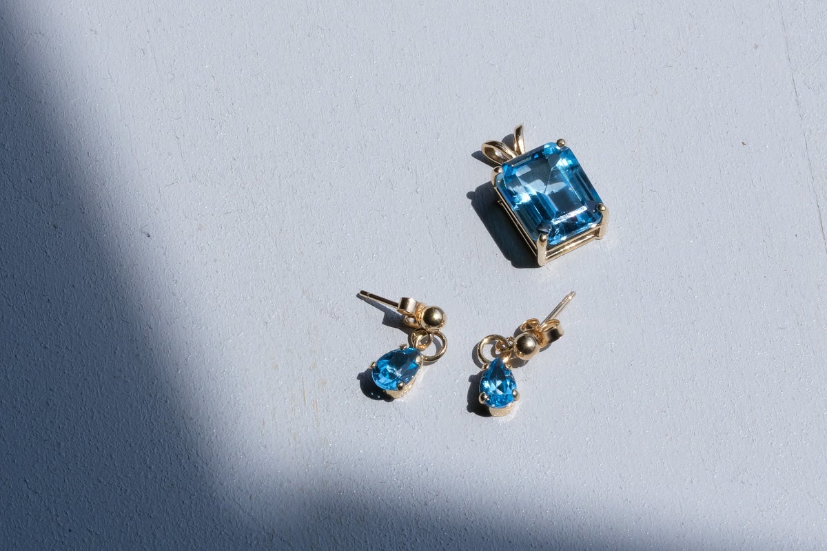 ブルートパーズピアス ¥44,000