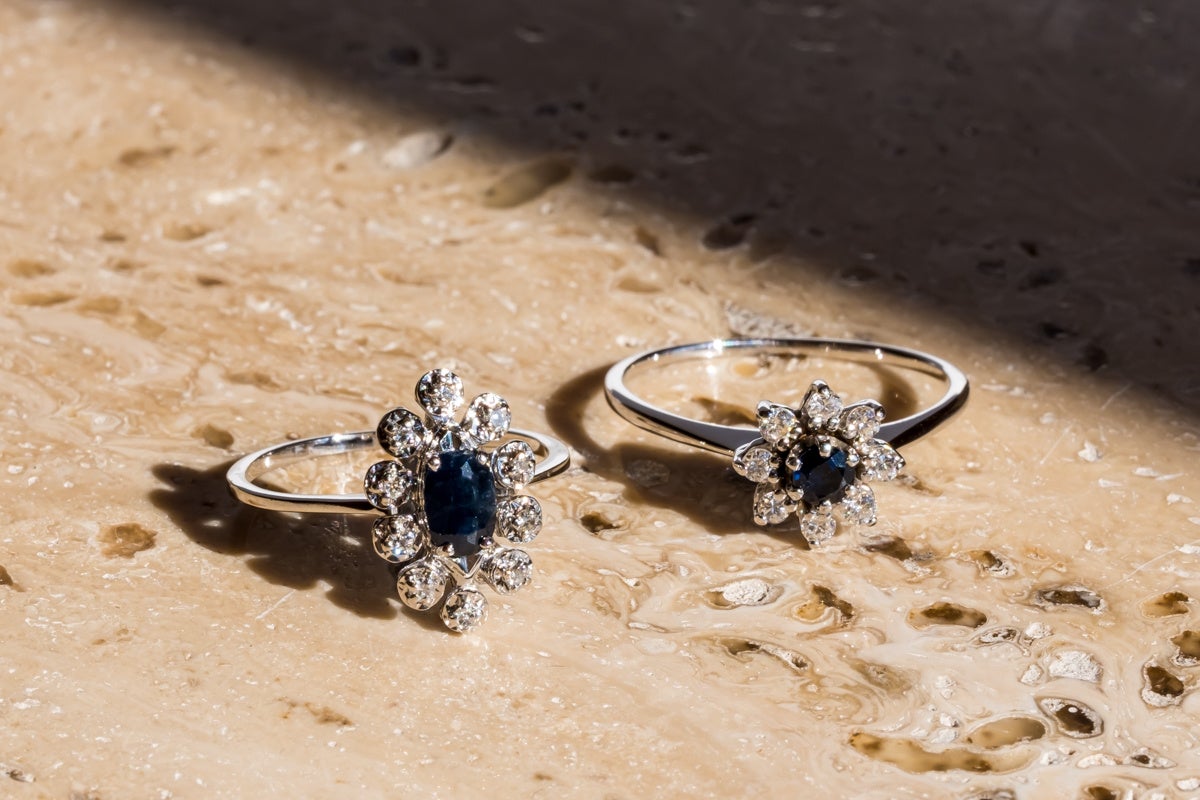 ブライダルコレクション サファイアリング ¥120,000(+TAX)~