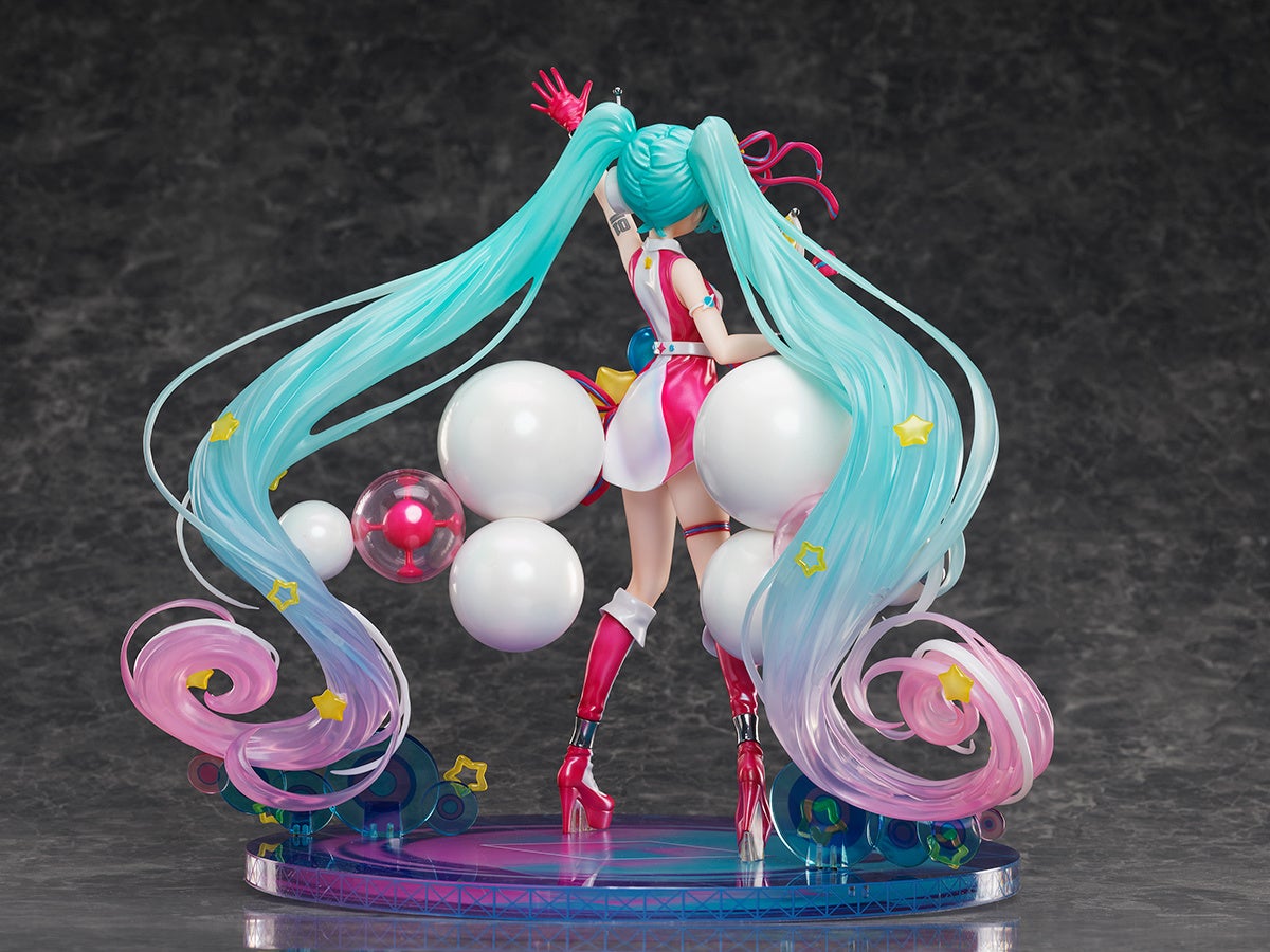 記念すべき10回目を迎えた「マジカルミライ」の等身大ミクが1/7